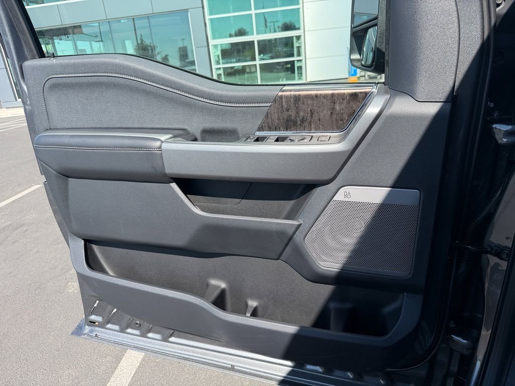 New 2026 Carbonized Gray Metallic Ford F-250® Lariat® image 18