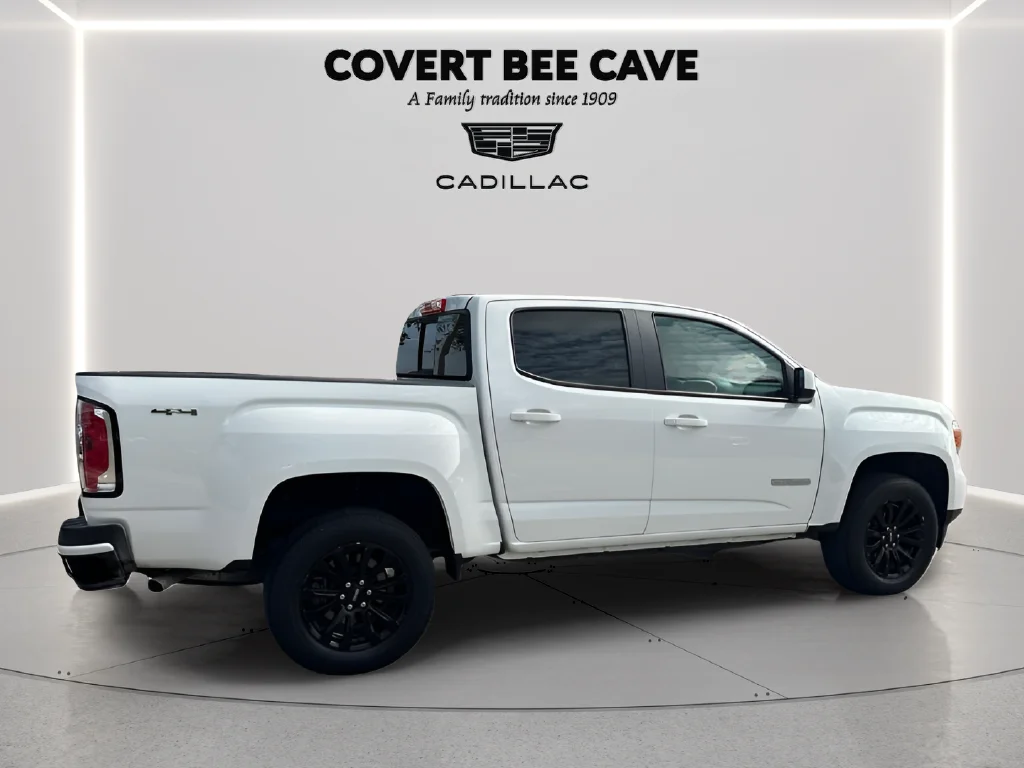 Used 2022 White GMC Elevation image 16