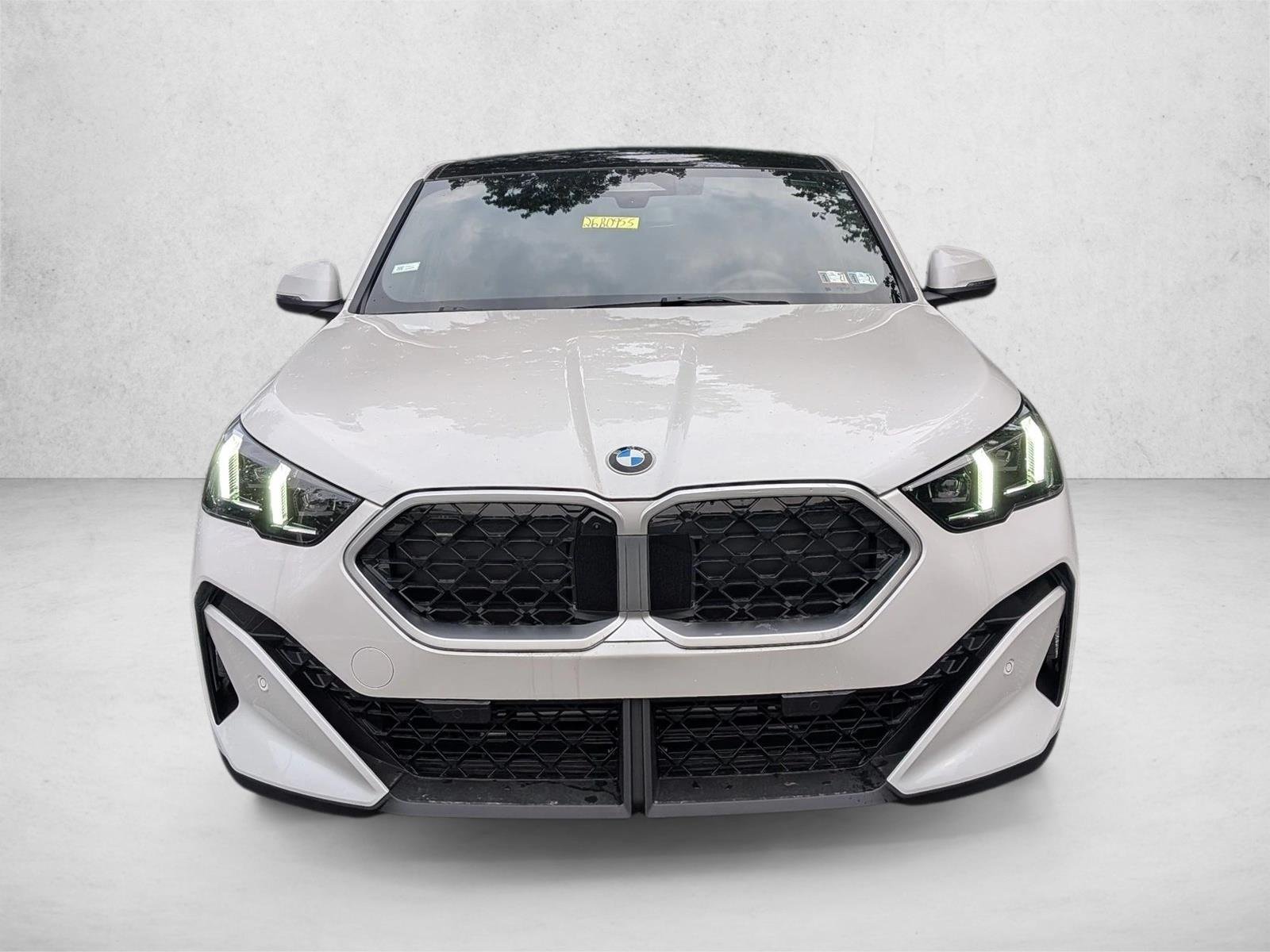Used 2026 Mineral White Metallic BMW xDrive28i image 5