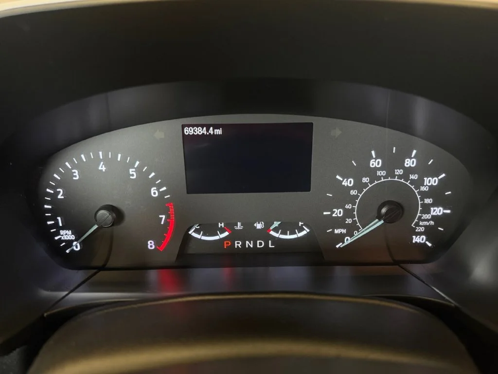 Used 2022 Gray Ford SE image 19