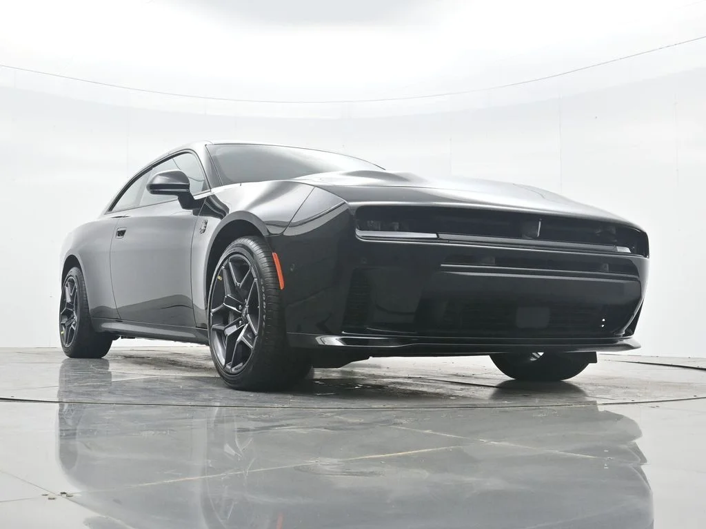 New 2026 Diamond Black Crystal Pearlcoat Dodge Scat Pack image 33
