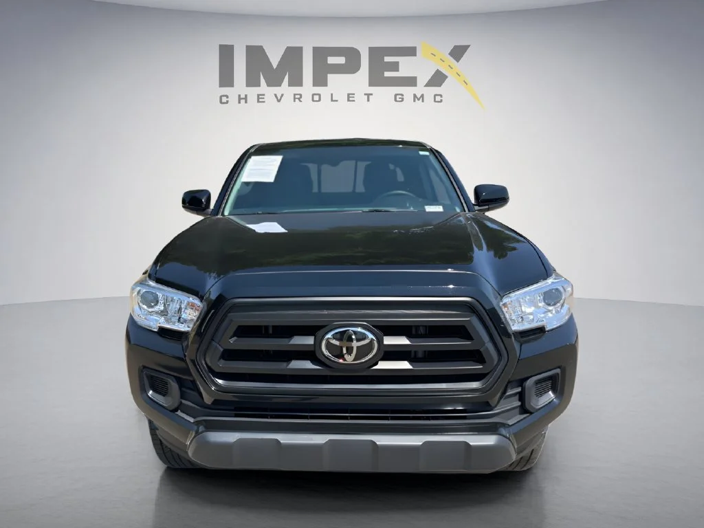 Used 2023  Toyota SR image 8
