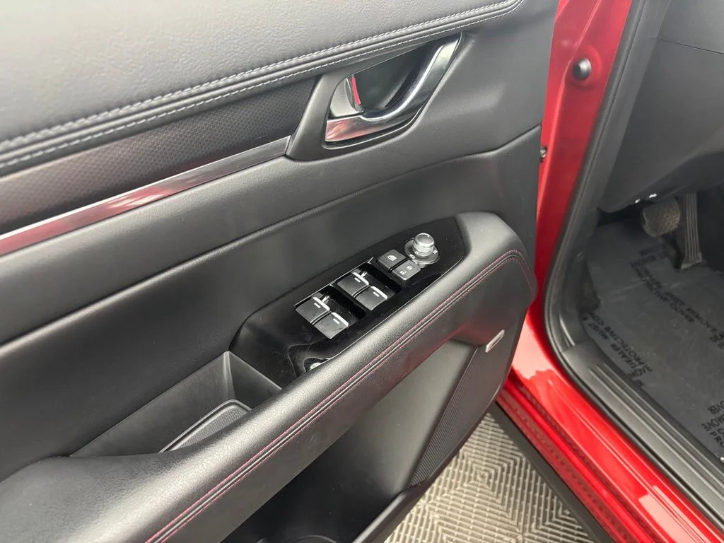 Used 2023 Red Mazda 2.5 Turbo image 18