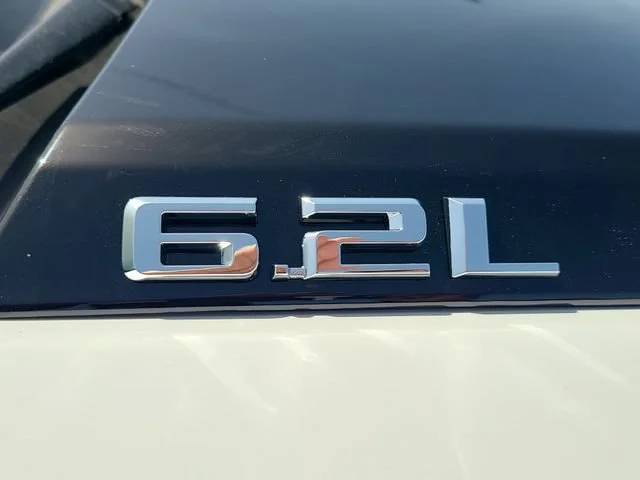 New 2026 Summit White Chevrolet LT Trail Boss image 8