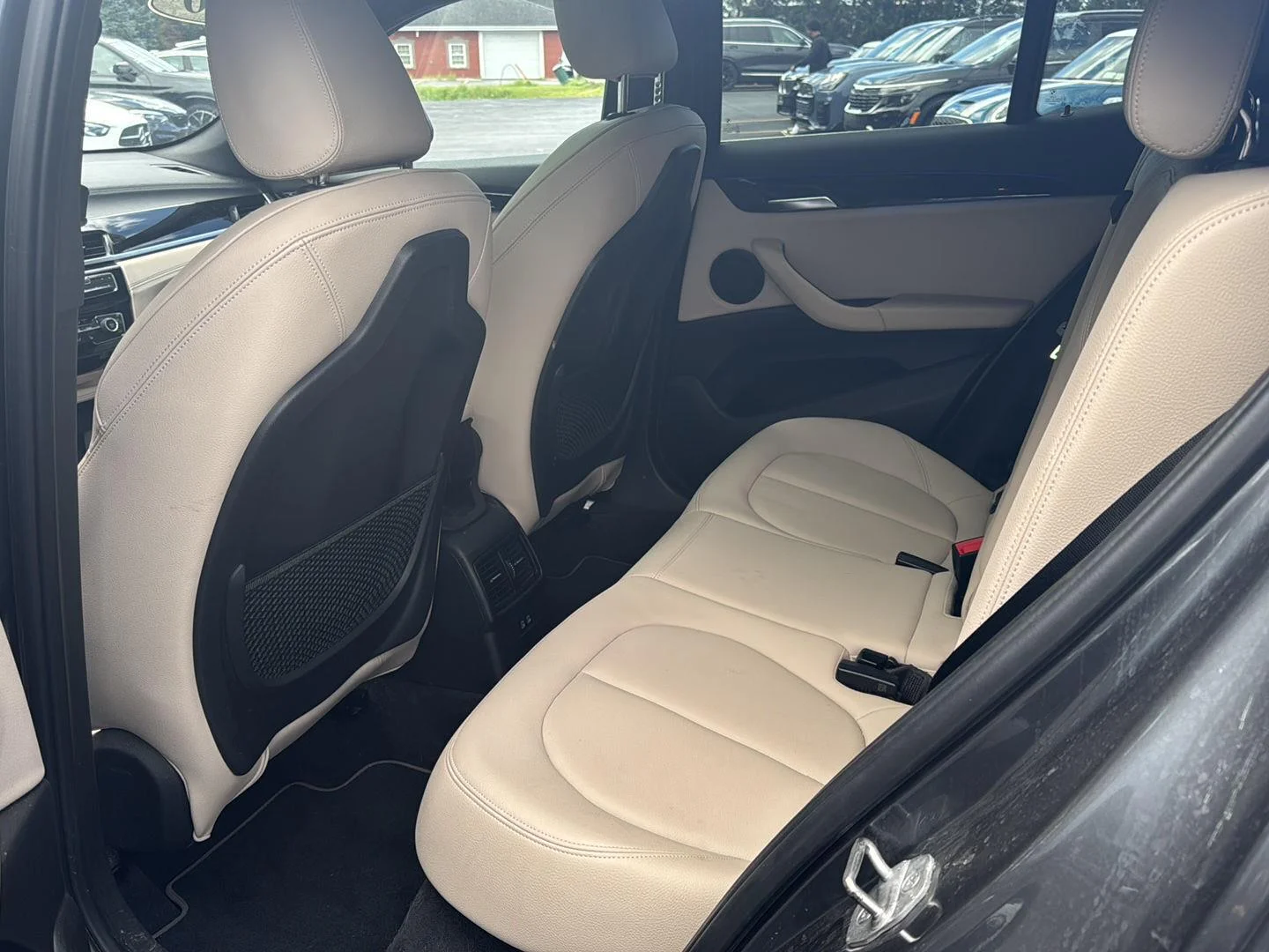 Used 2020 Mineral Gray Metallic BMW xDrive28i image 10