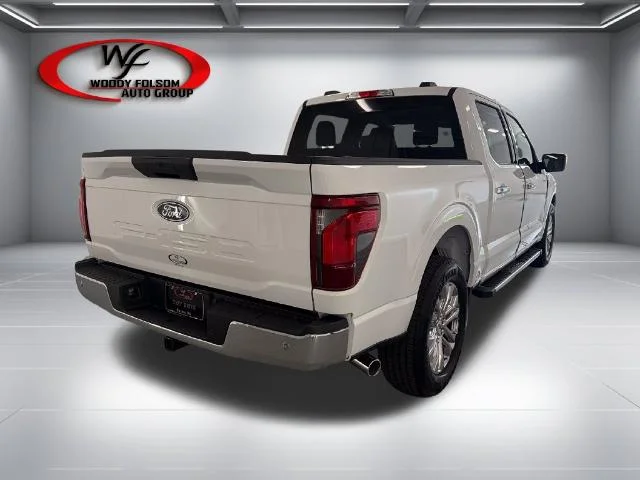 New 2026 Oxford White Ford XLT image 24