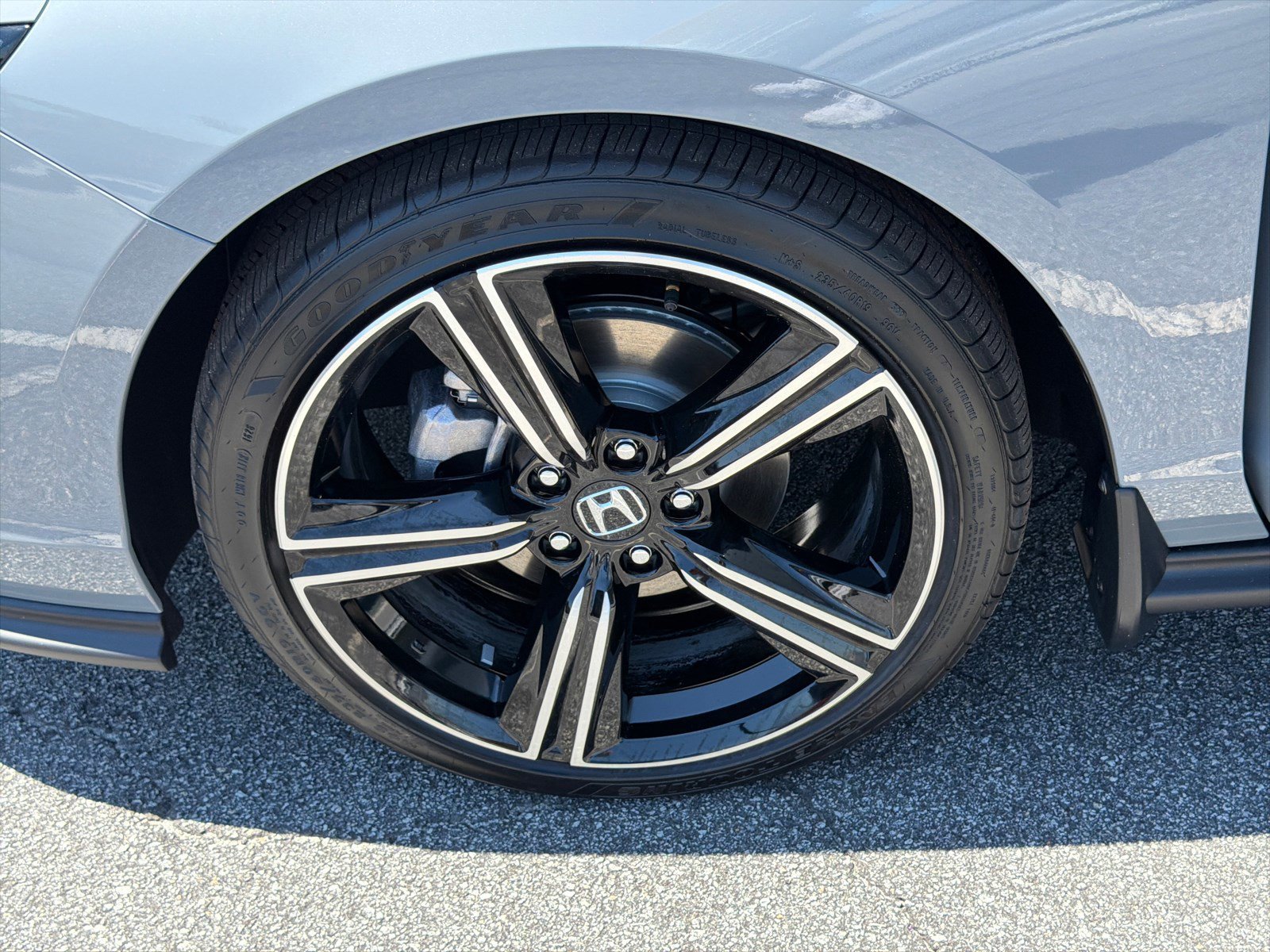 New 2026 Urban Gray Pearl Honda SE image 11