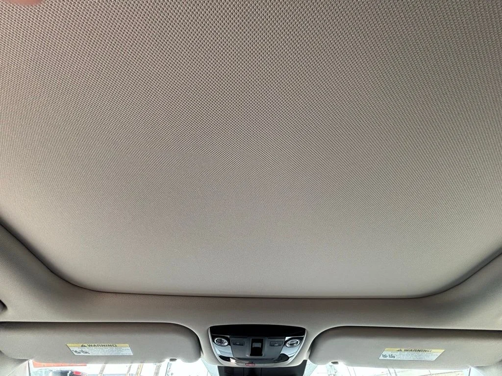 2025 Kia Sorento S - Photo 13