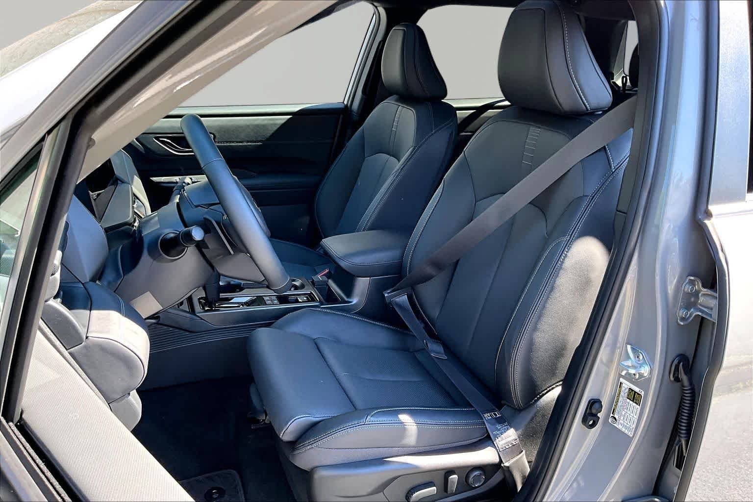 Used 2026 River Rock Pearl Subaru Touring image 15