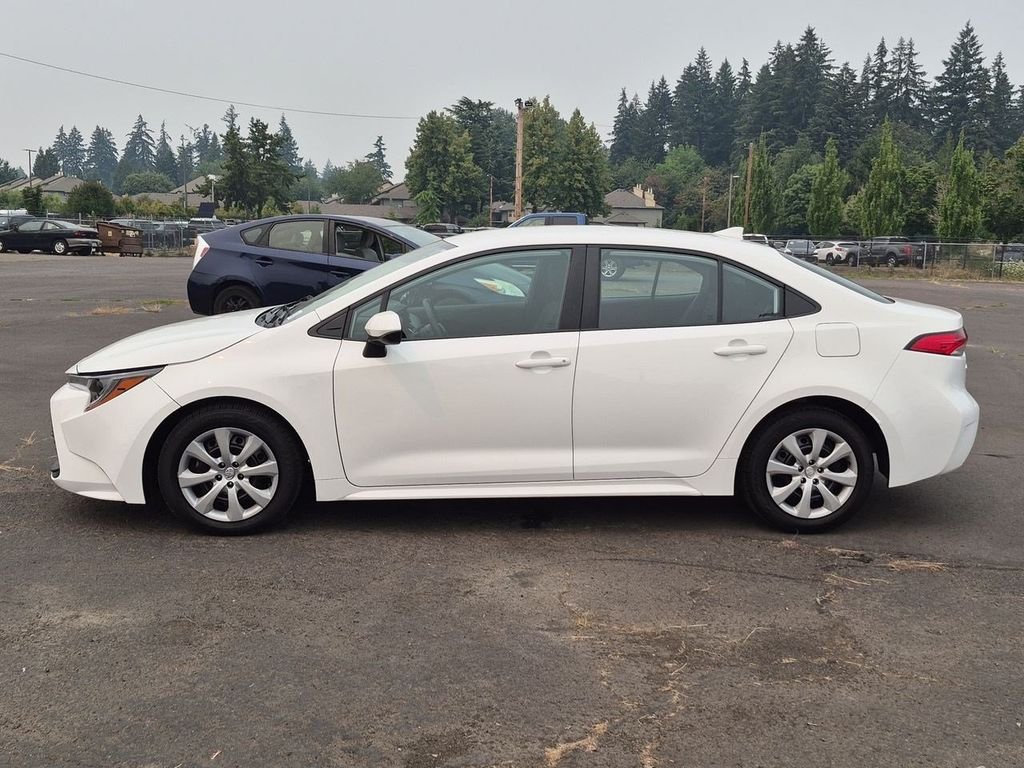 Used 2024 Ice Toyota LE image 2
