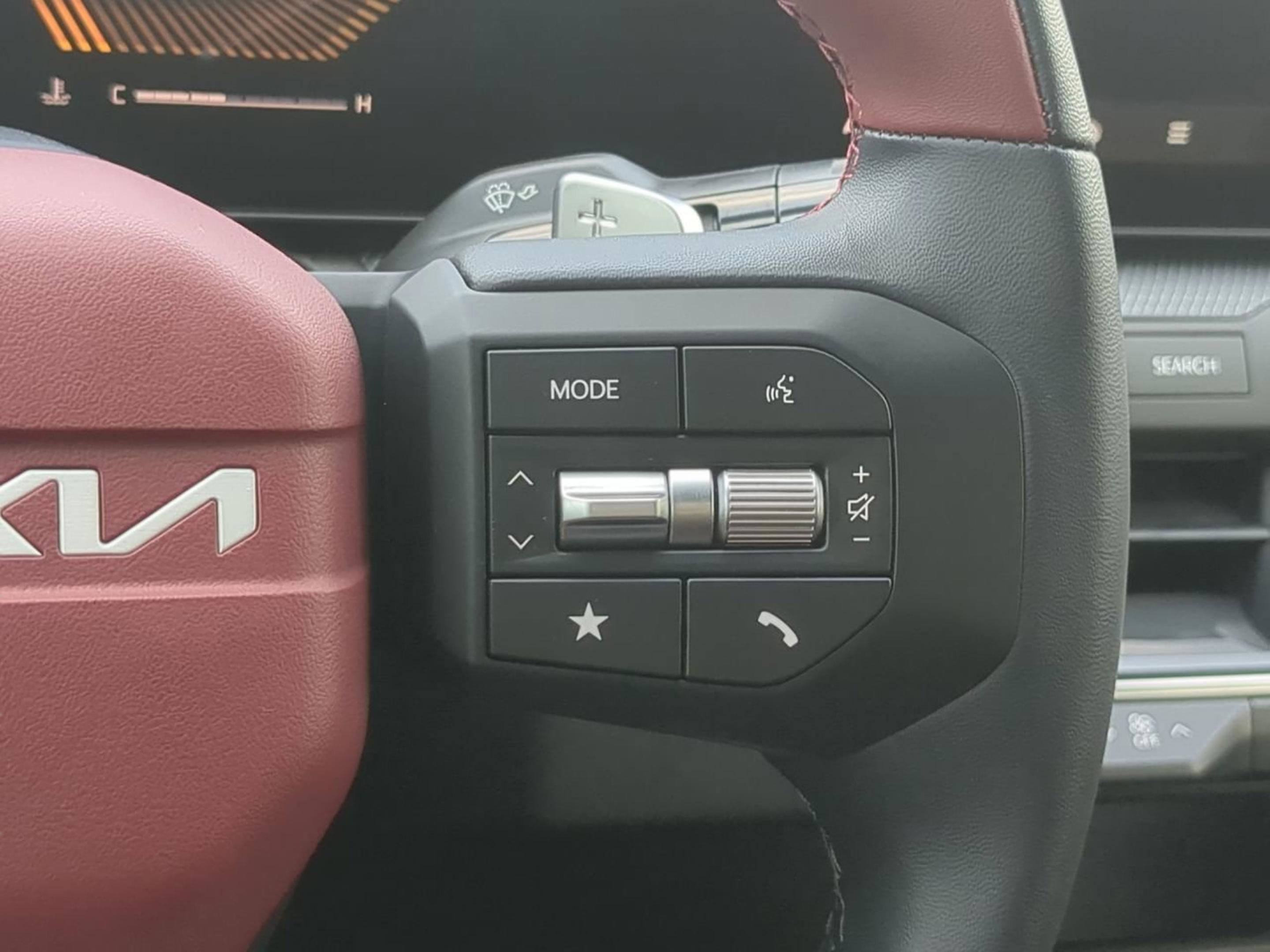New 2026 Interstellar Gray Kia GT-Line image 26