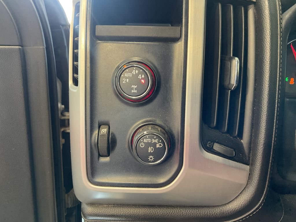 Used 2014 Silver GMC SLE image 18