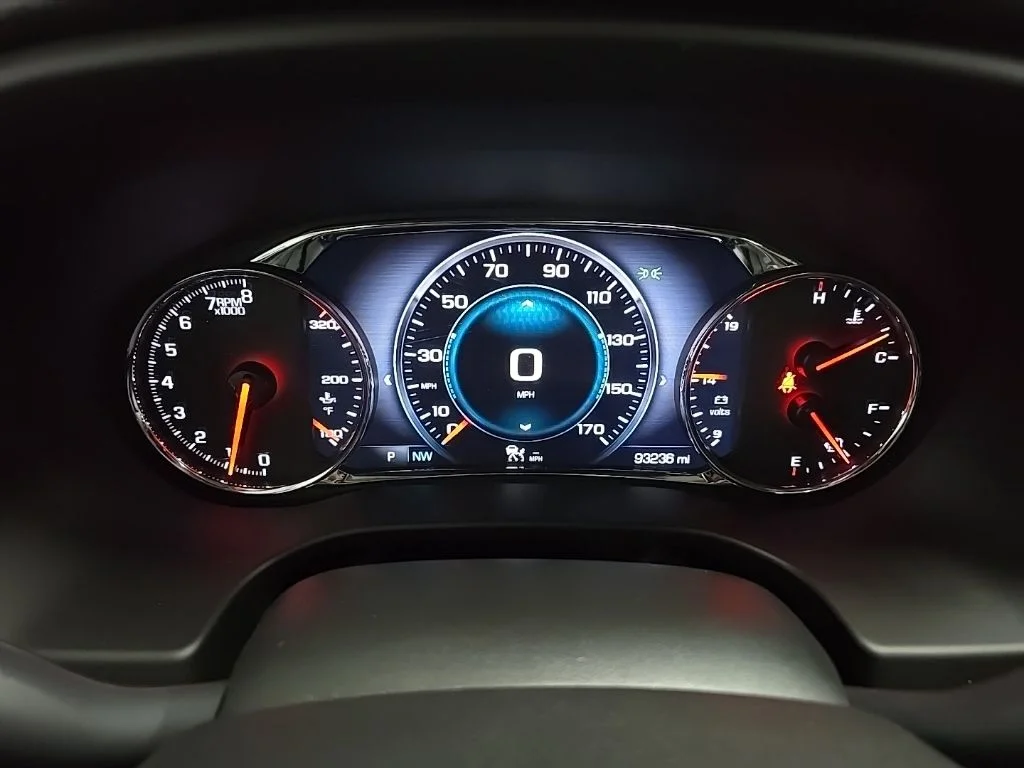 Used 2017 Red GMC Denali image 22