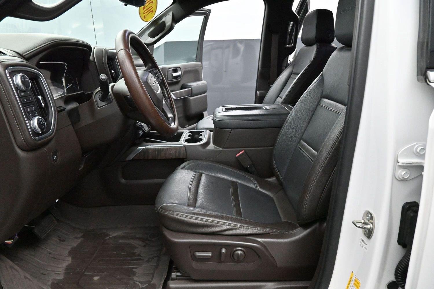 Used 2020 White Frost Tricoat GMC Denali image 13