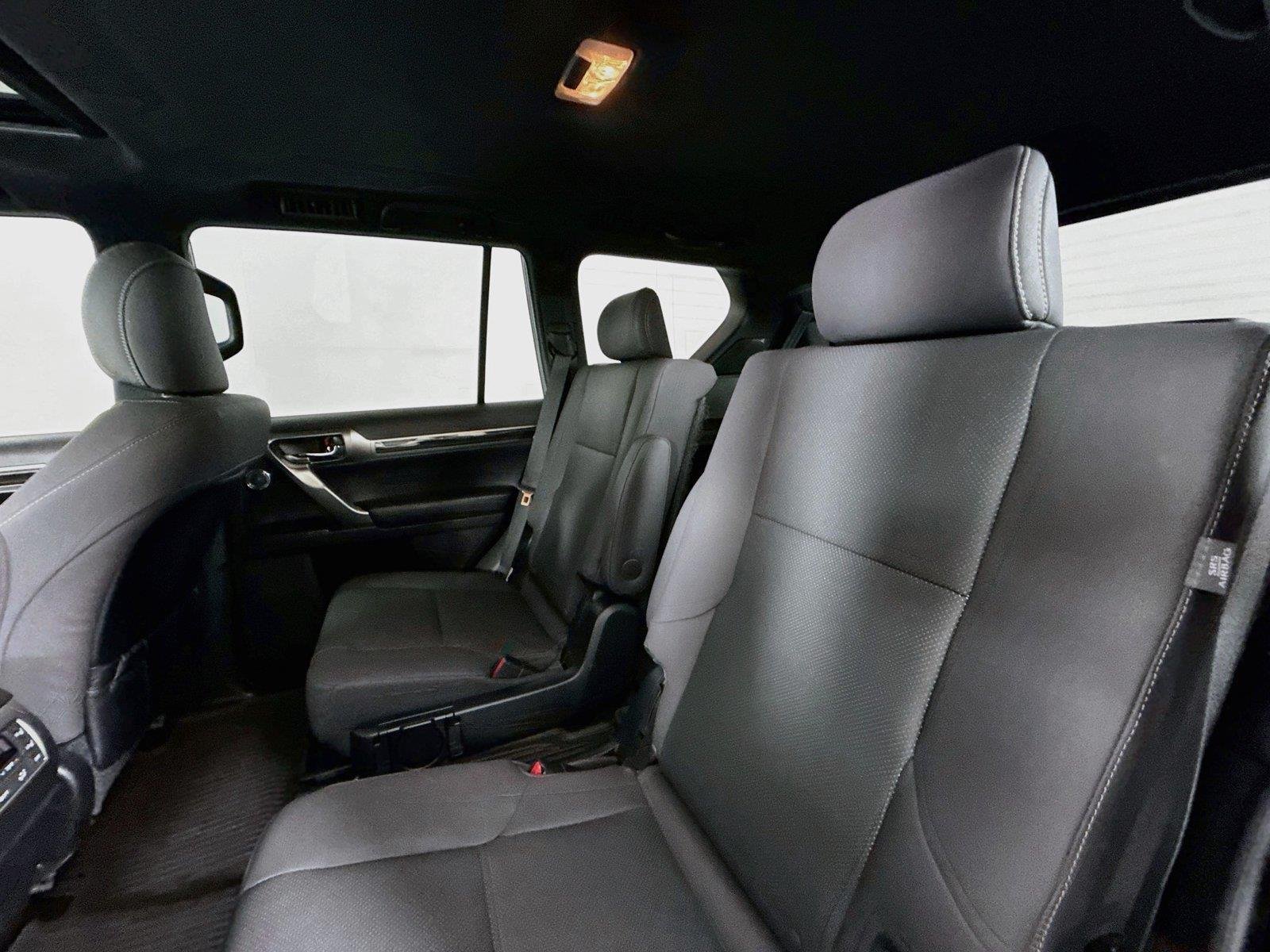 Used 2023 Eminent White Pearl Lexus GX 460 Premium image 31
