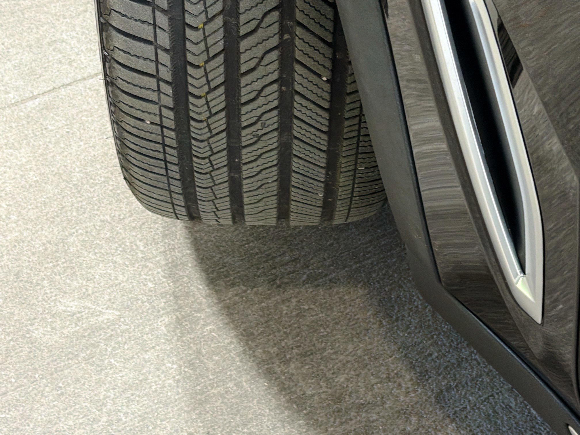 Used 2020 Jet Black BMW sDrive40i image 42