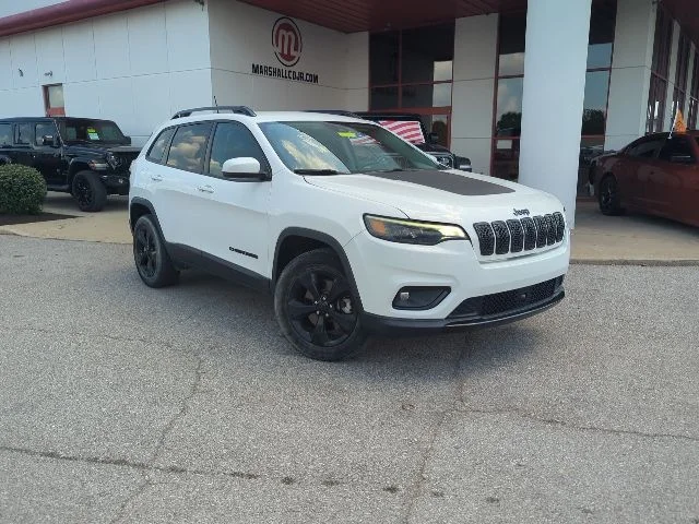 Certified Used 2021 White Jeep Latitude Plus image 3
