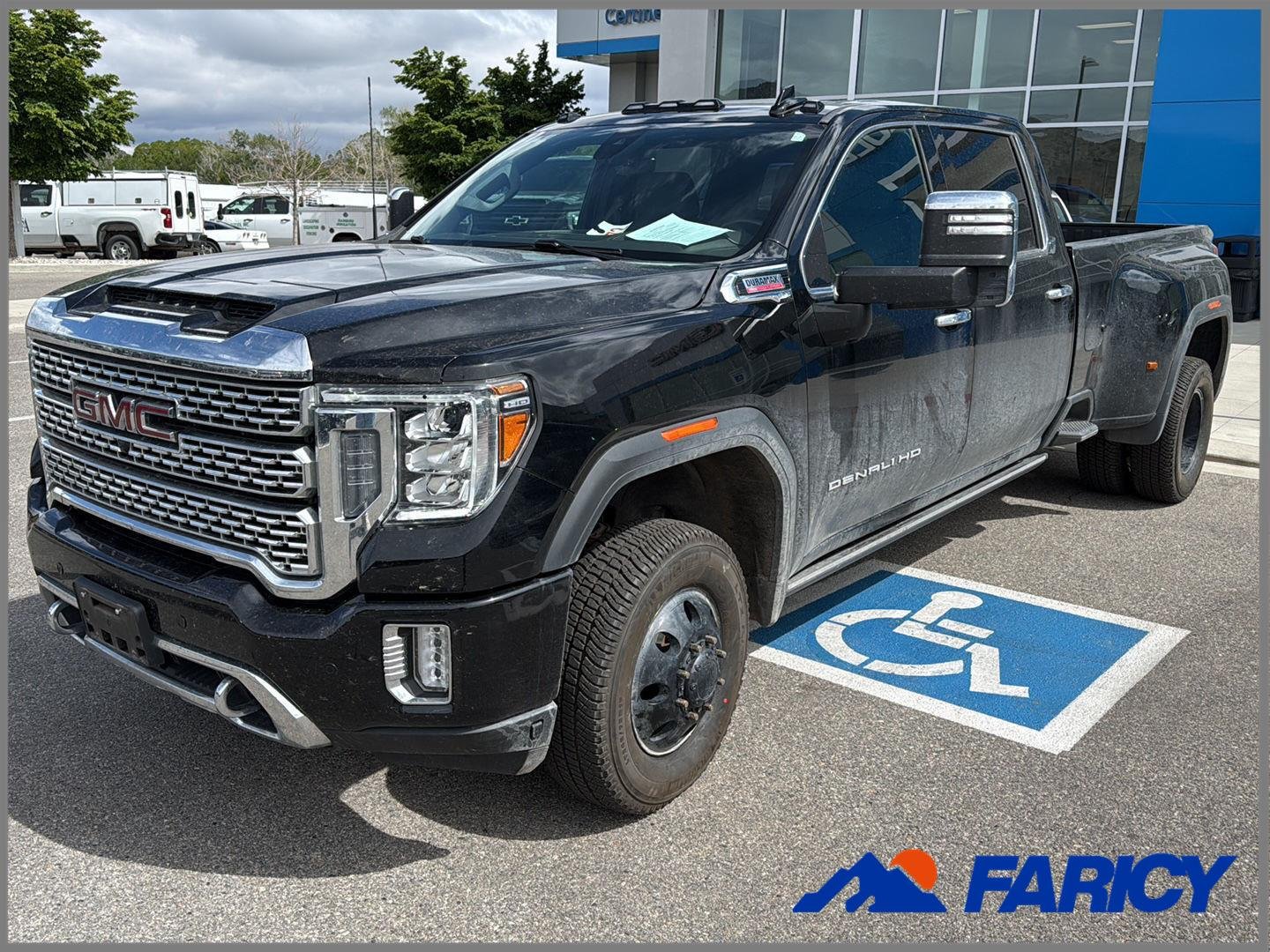 2023 GMC Sierra 4WD Crew Cab Long Box DRW Denali's photo