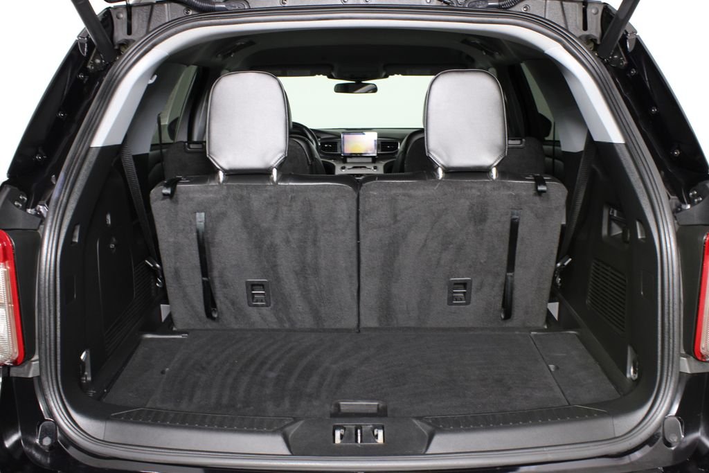 Used 2023 Black Ford XLT image 7
