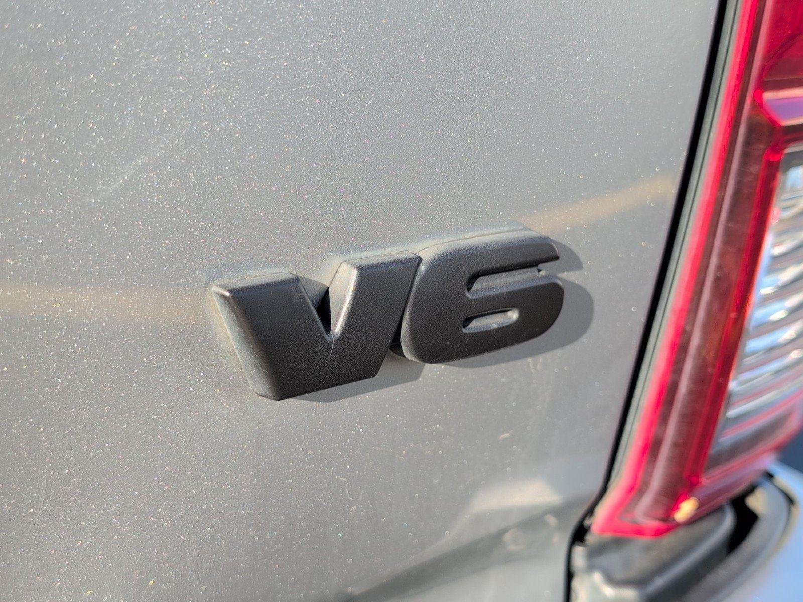 Used 2022 Celestial Silver Metallic Toyota SR5 V6 image 6
