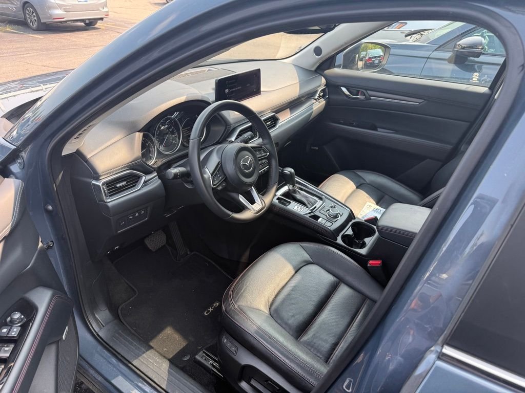 Used 2025 Gray Metallic Mazda 2.5 S Carbon Edition image 7
