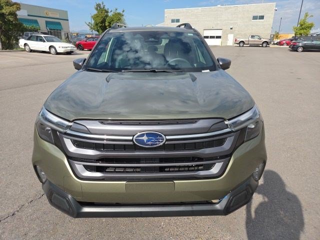 Used 2026 Autumn Green Metallic Subaru Limited image 9