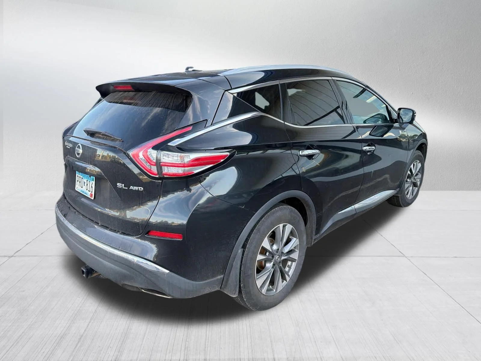 Used 2017 Magnetic Black Metallic Nissan SL image 5
