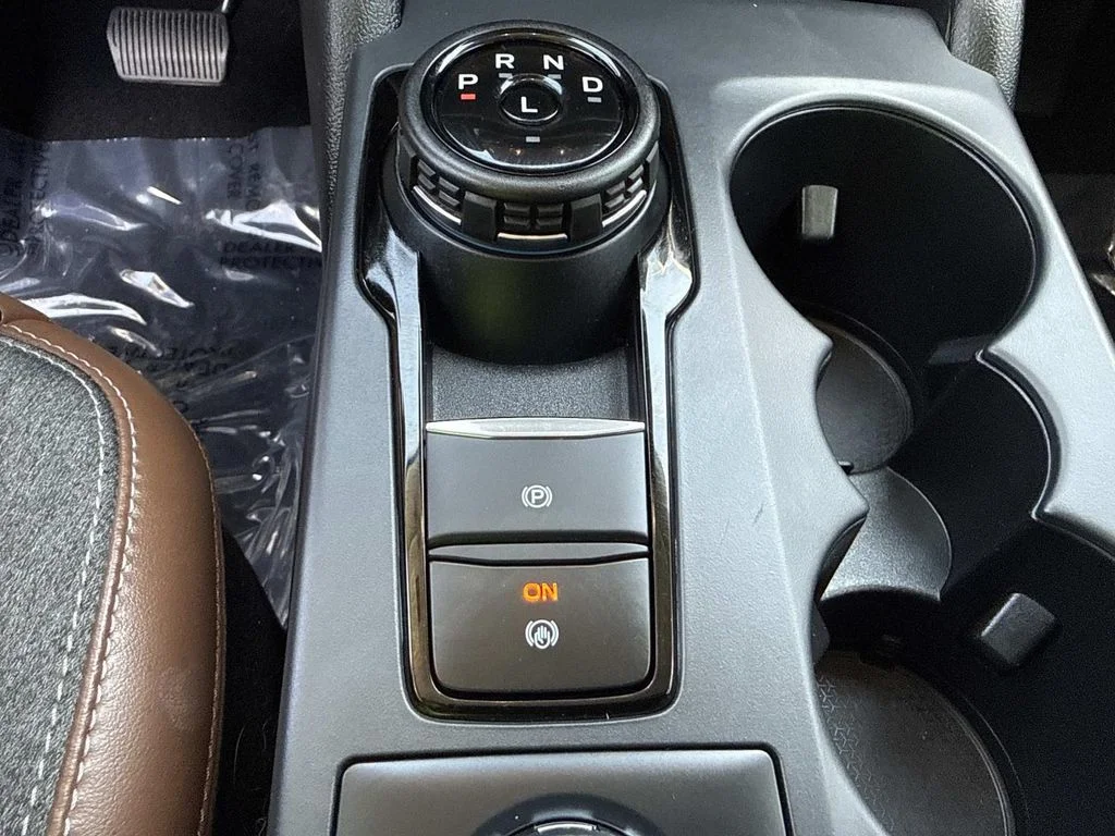 Used 2022  Ford Outer Banks image 33