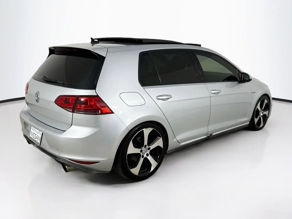 Used 2015 Silver Volkswagen 2.0T SE image 7