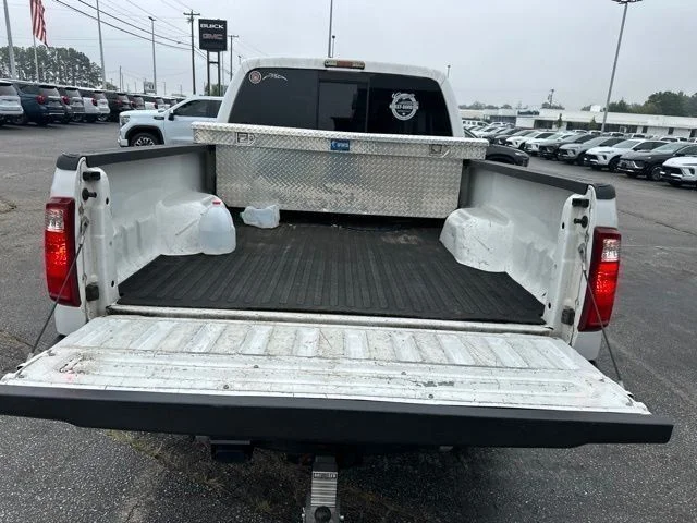 Used 2012 White Ford Lariat image 20
