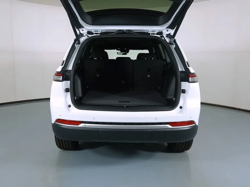 New 2026 White Jeep Limited image 7