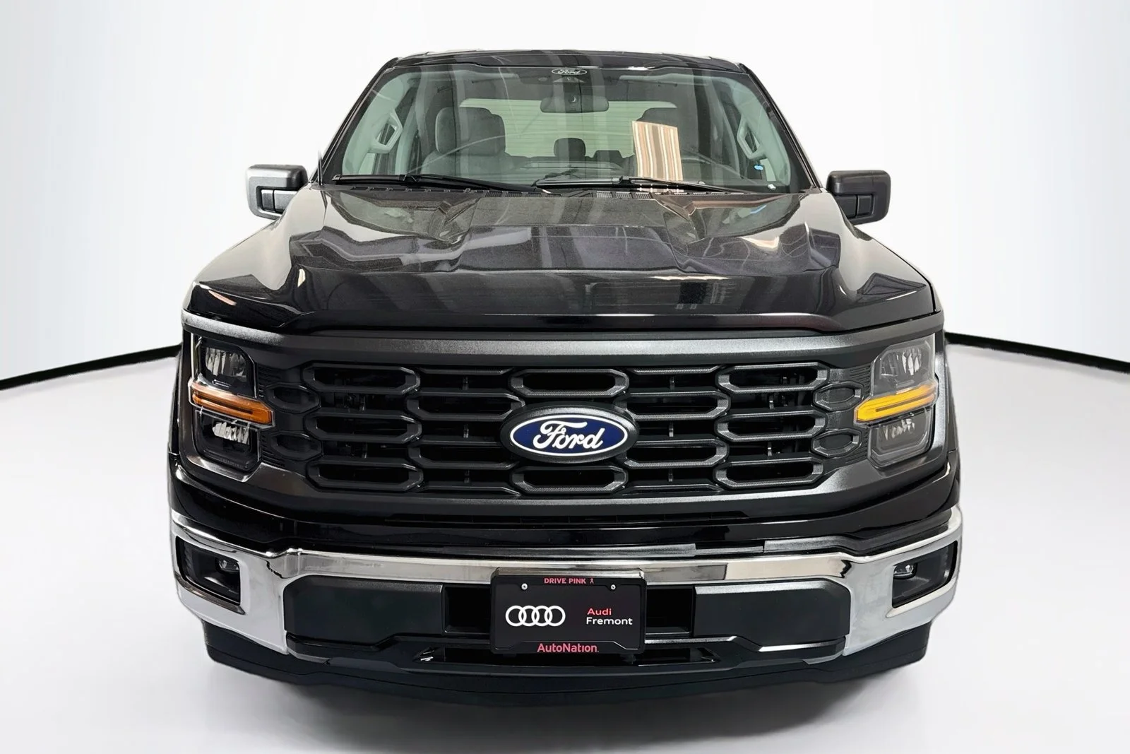 Used 2025 Agate Black Metallic Ford XLT image 2