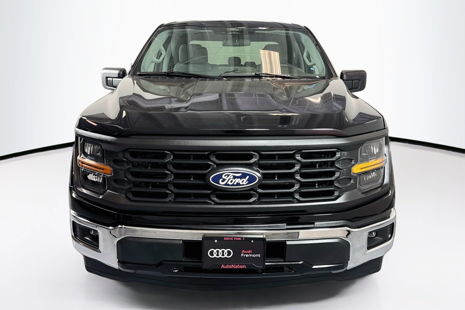 Used 2025 Agate Black Metallic Ford XLT image 2