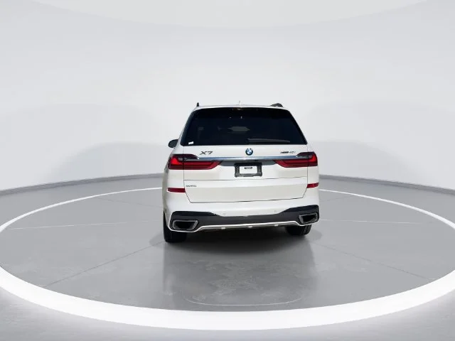 Used 2022 White BMW xDrive40i image 6