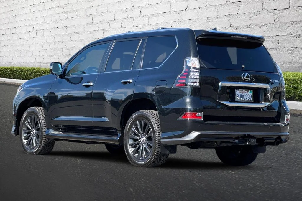 Used 2023 Black Lexus 460 Luxury image 6