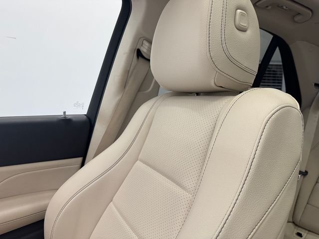 Used 2022 Gray Mercedes-Benz GLE 350 image 42