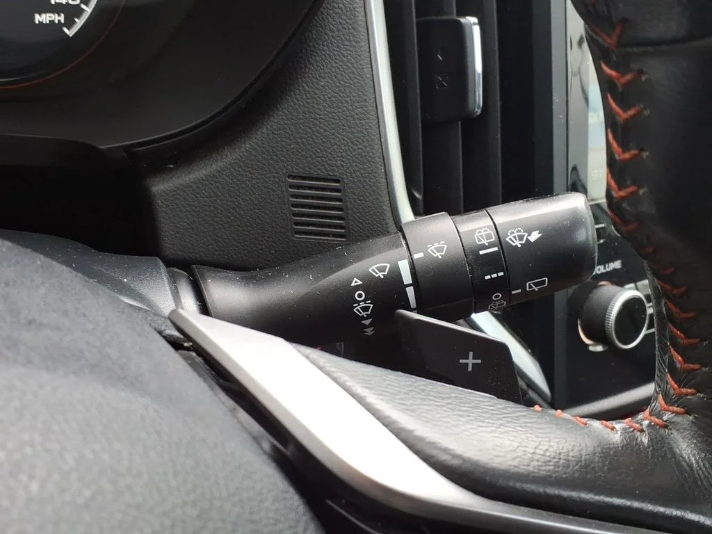 Used 2020 Silver Subaru Sport image 30