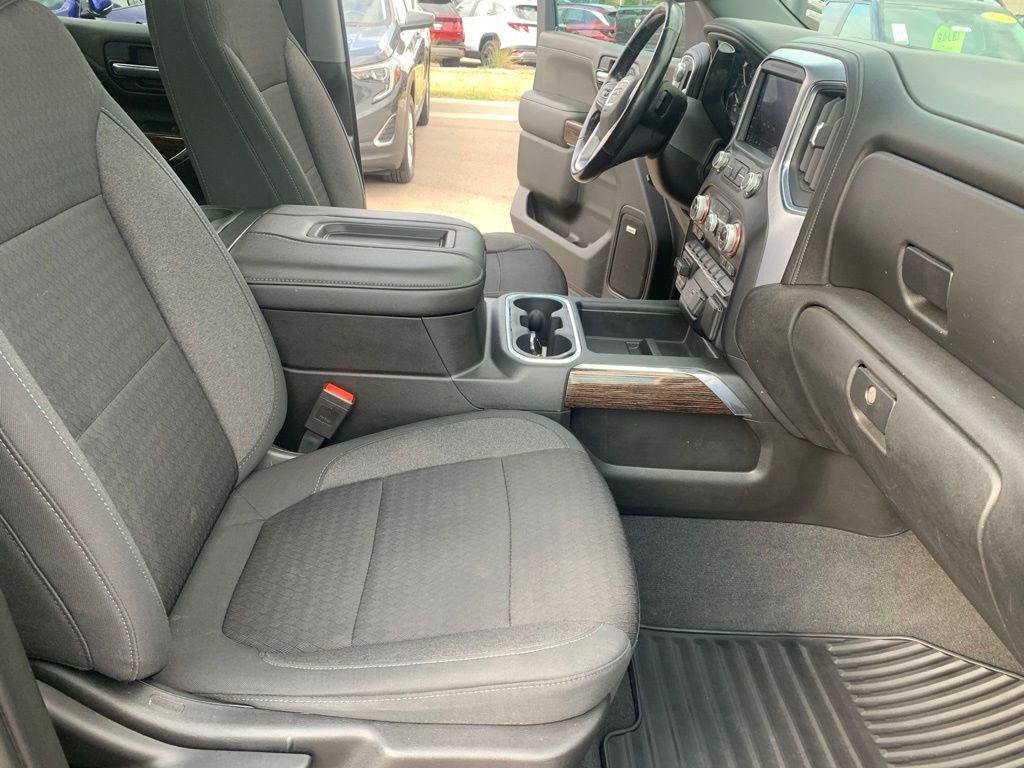 Used 2020 Black GMC Elevation image 17