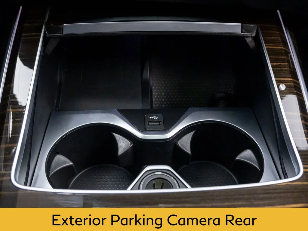 Used 2023 Gray BMW xDrive40i image 26
