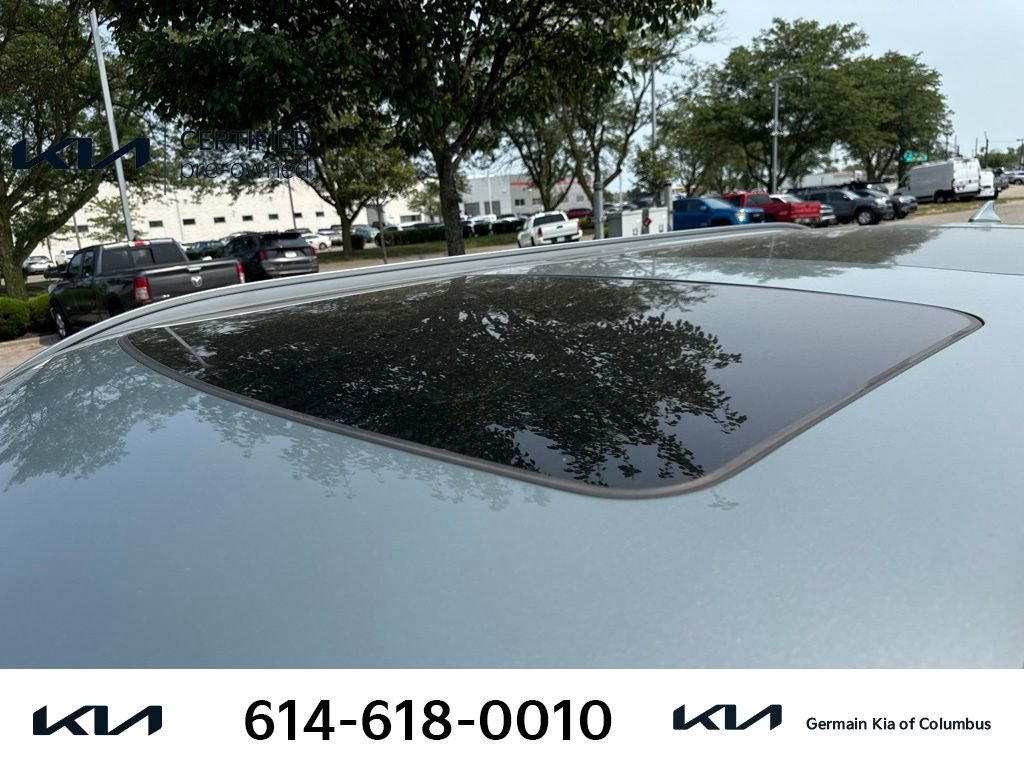 Used 2024 Green Kia Land image 8