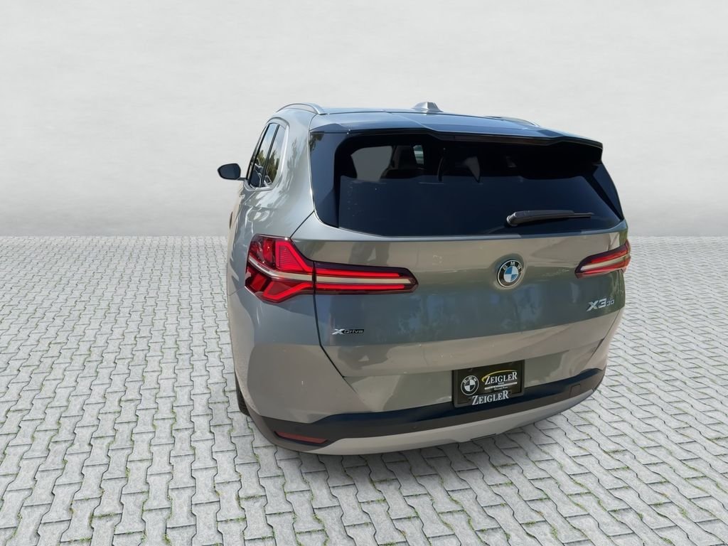 New 2026 Skyscraper Grey Metallic BMW 30 xDrive image 7