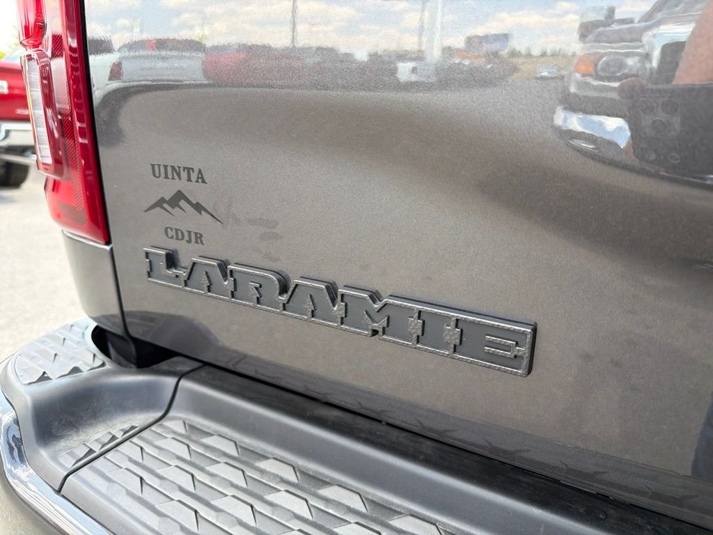 New 2026 Granite Crystal Metallic Clear-Coat Exterior Paint RAM Laramie image 6