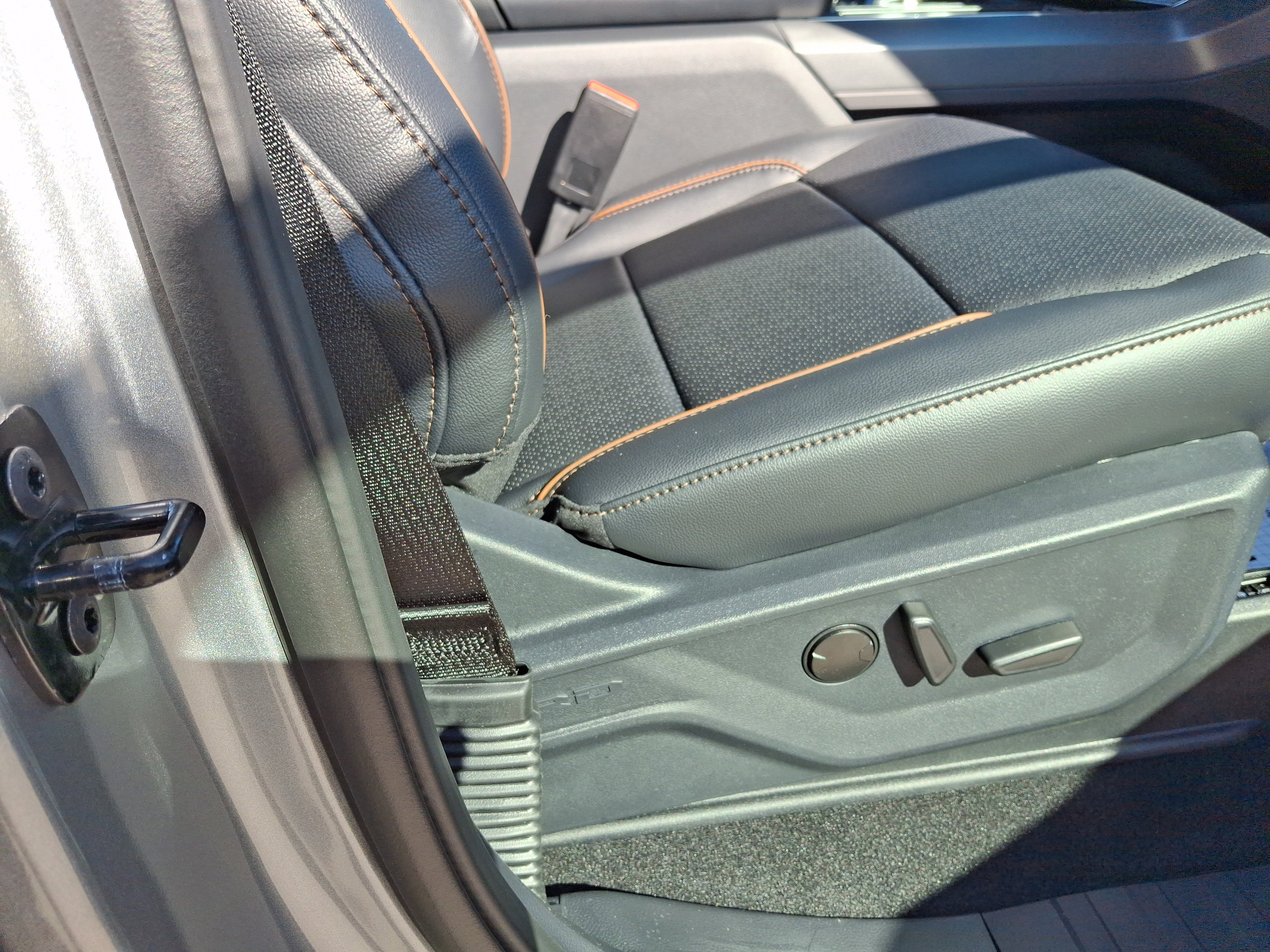 New 2026 Iconic Silver Metallic Ford Lariat® image 25