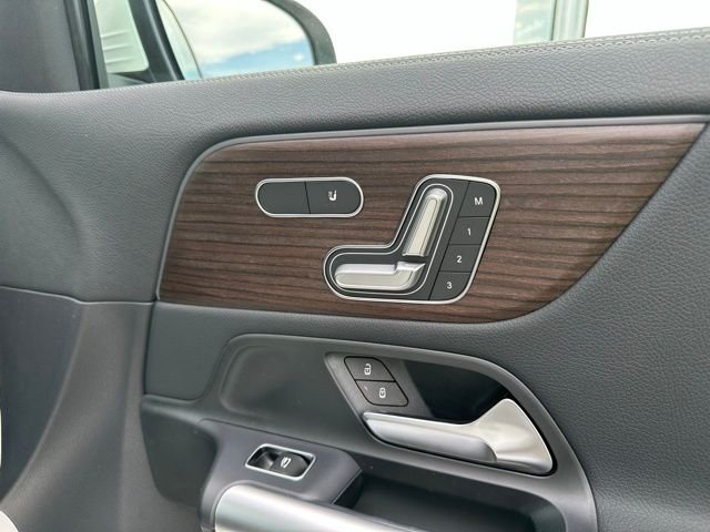 New 2026 Polar White Mercedes-Benz GLA 250 image 27