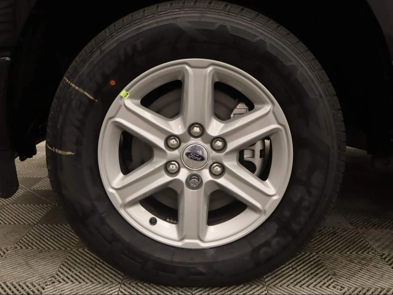 Used 2026 Agate Black Metallic Ford XLT image 6