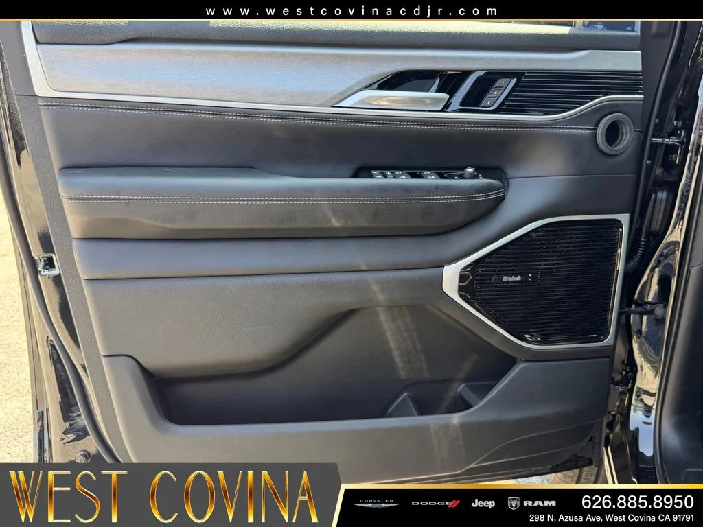 New 2026 High Gloss Black Jeep Limited Reserve image 18
