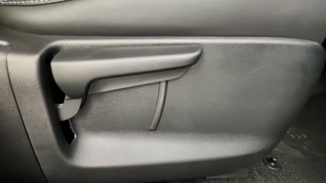 New 2026 Rhodium White Metallic Mazda 2.5 S Preferred AWD image 32
