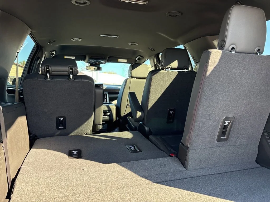2026 GMC Yukon Elevation - Photo 11