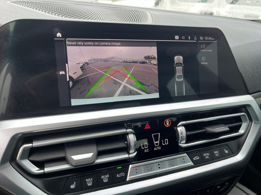 Used 2022 White BMW 330i xDrive image 19