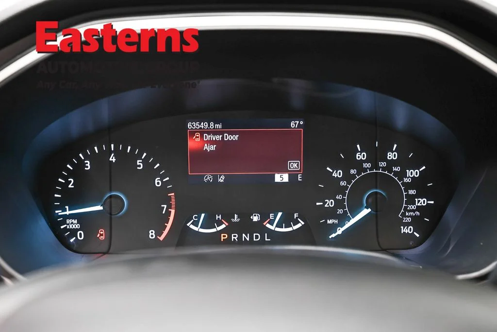 Used 2022 Silver Ford SE image 18